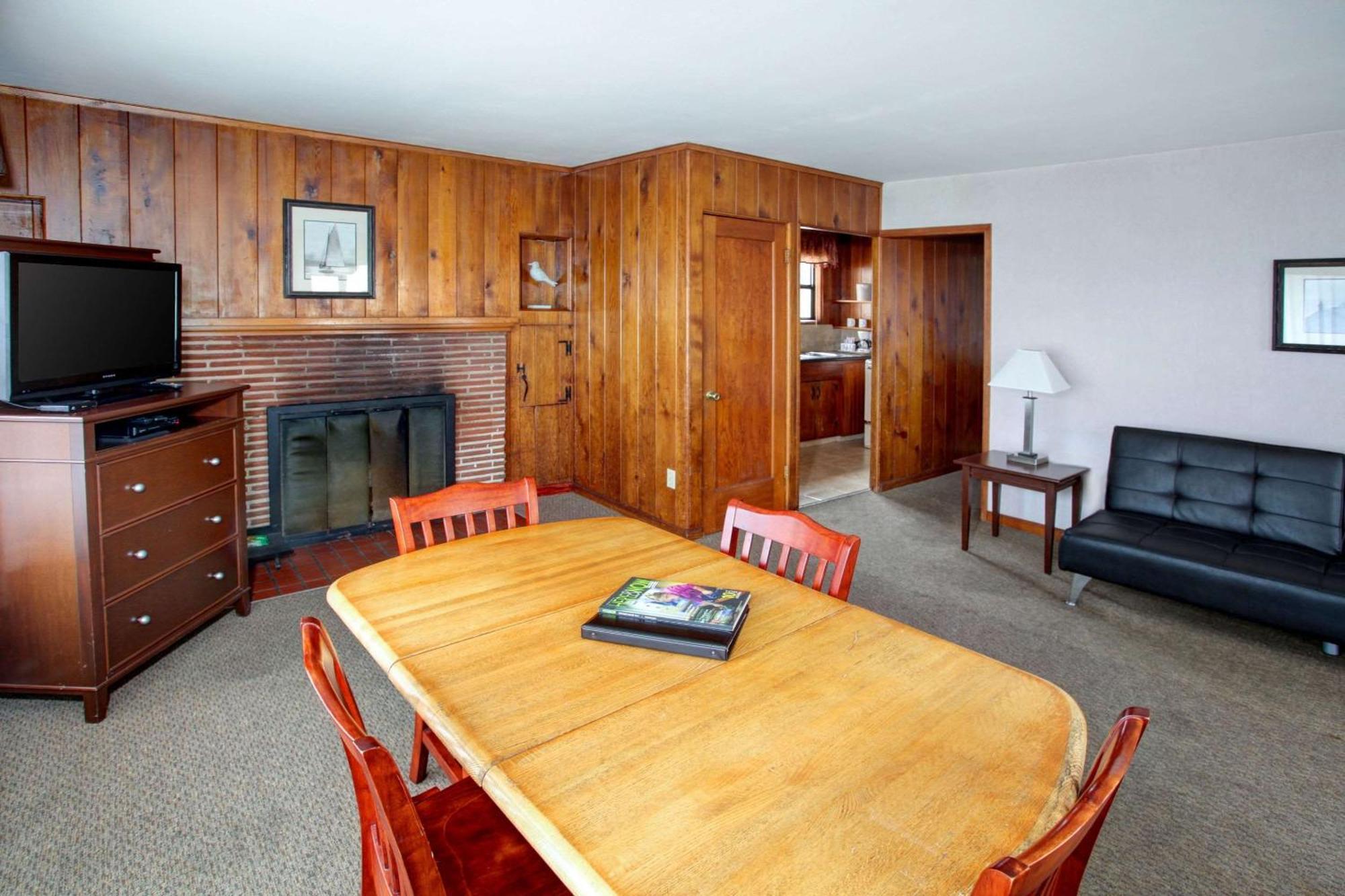 Clarion Inn Surfrider Resort Depoe Bay Bilik gambar